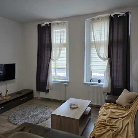 Ferienwohnung Am Bahnhof 베른부르크 외부 사진