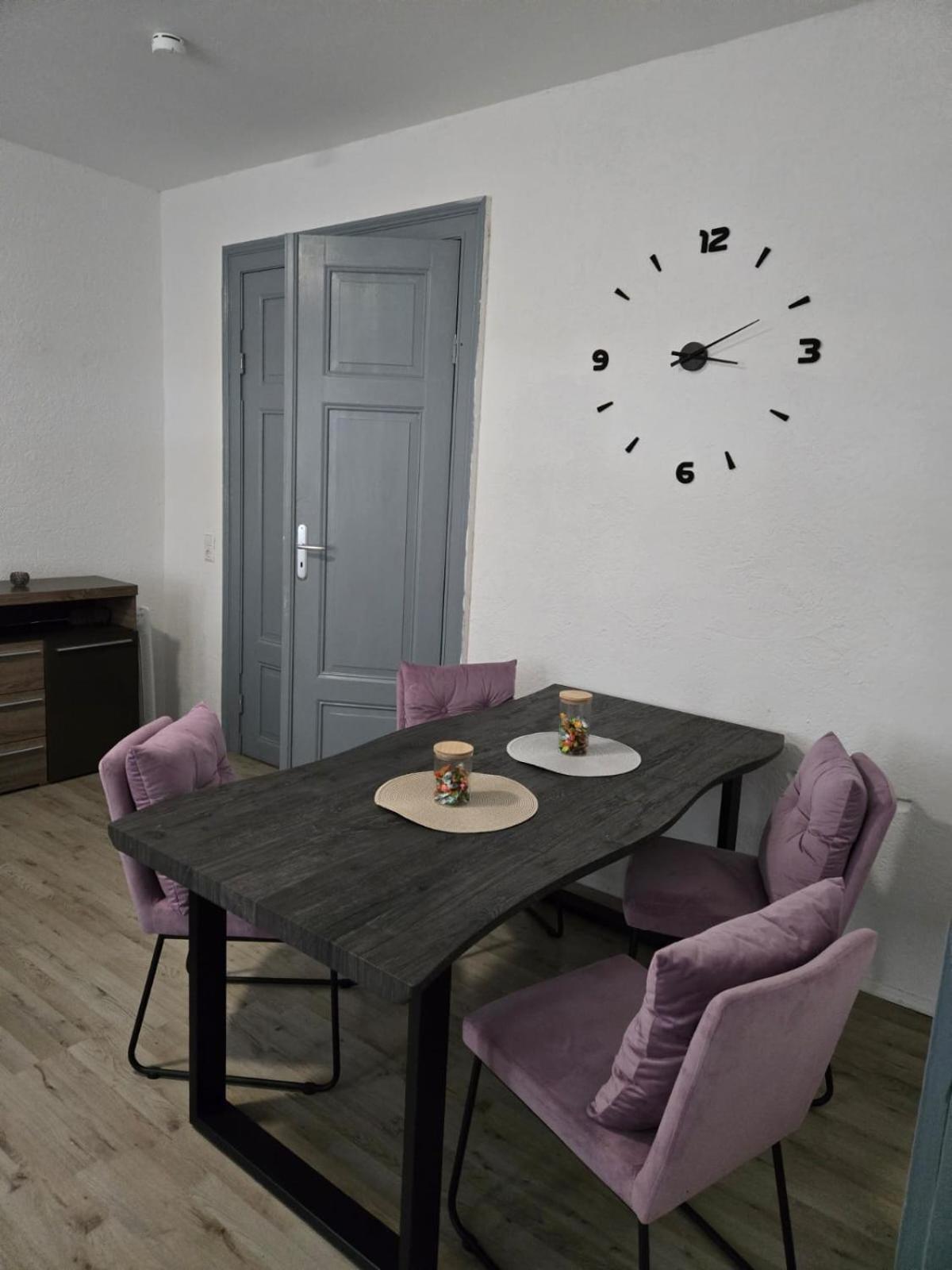 Ferienwohnung Am Bahnhof 베른부르크 외부 사진